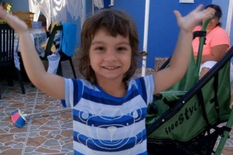 Kanser hastası minik Arif, hayatını kaybetti