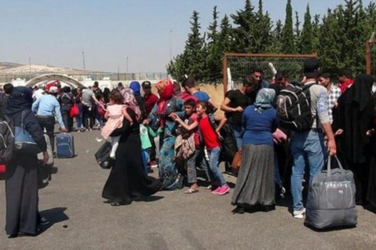 Bakan &Ccedil;avuşoğlu &uuml;lkesine d&ouml;nen Suriyeli sayısını a&ccedil;ıkladı