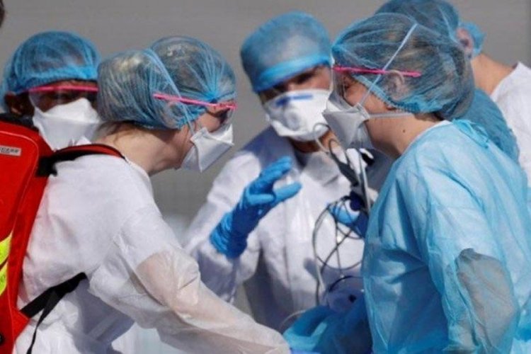 Yunanistan'da koronavir&uuml;s seyrinde &ccedil;arpıcı a&ccedil;ıklama!