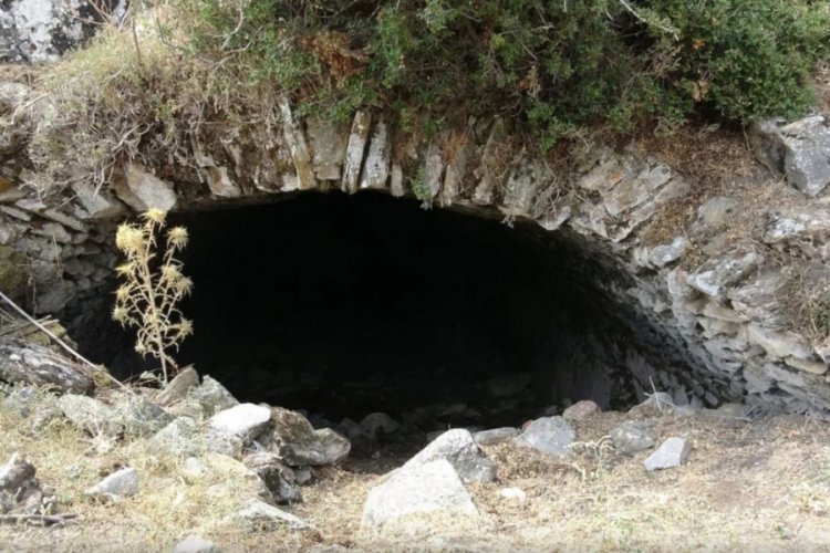 2 bin 300 yıllık Amyzon Antik Kent'inde ka&ccedil;ak kazıya su&ccedil;&uuml;st&uuml;
