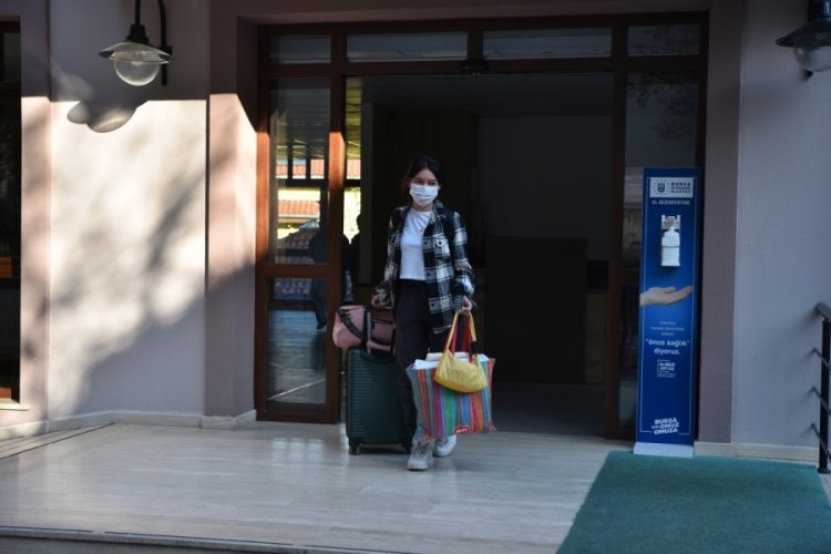 Bursa'da karantinadaki &uuml;niversitelilere &ouml;zel ilgi