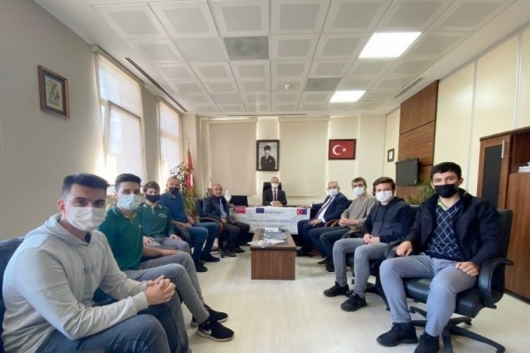Bursa'da meslek lisesi &ouml;ğrencilerine yurt dışı eğitim programı