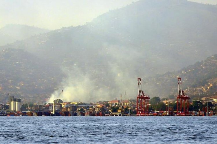 Petrol tankeri patladı: 91 &ouml;l&uuml;