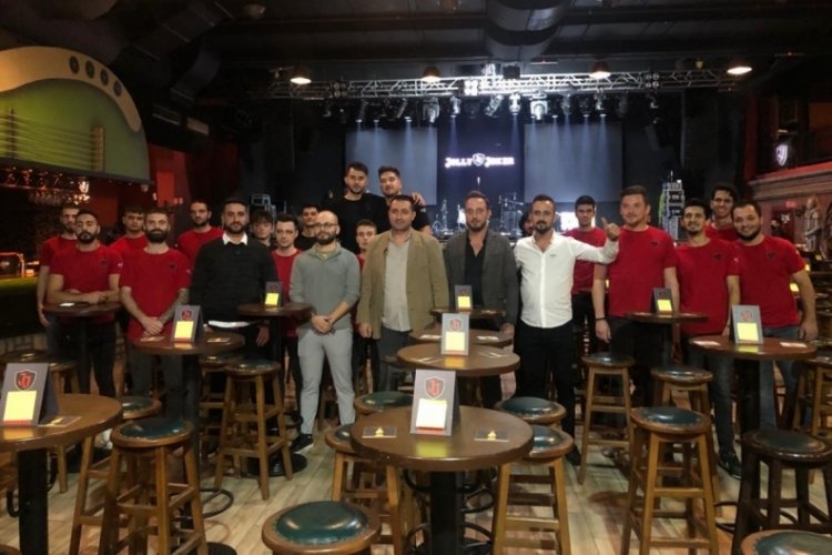 Bursa'da eğlence sekt&ouml;r&uuml;n&uuml;n saat isyanı! "Pandemi yasakları artık kalksın" (&Ouml;ZEL HABER)