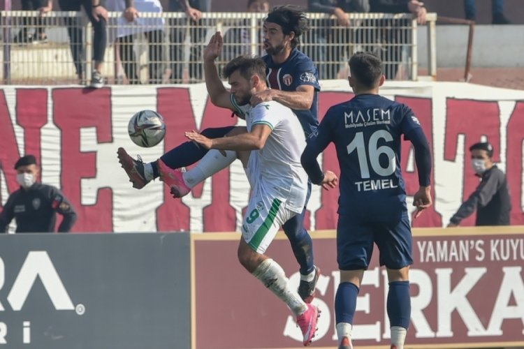 İneg&ouml;lspor, sahasında ağırladığı Serik Belediyespor ile berabere kaldı