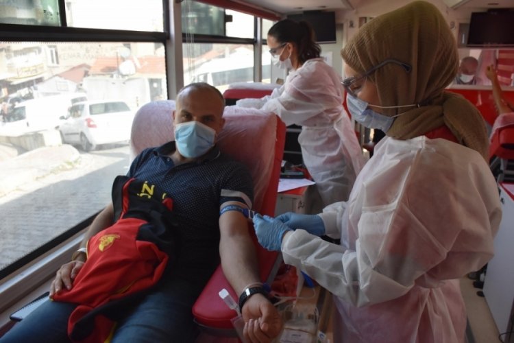 İzmir'de taraftar kan vermek i&ccedil;in koştu