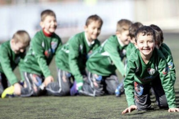 Bursaspor Futbol Okulları T&uuml;rkiye'nin her yerinde!