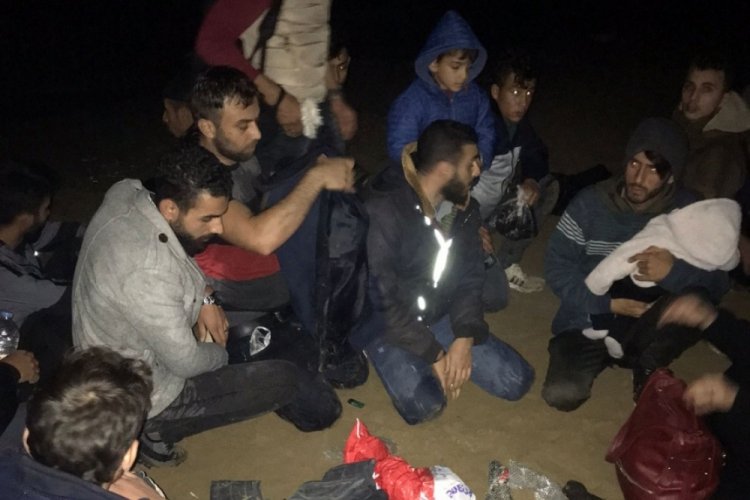 Antalya'da 29 ka&ccedil;ak g&ouml;&ccedil;men yakalandı