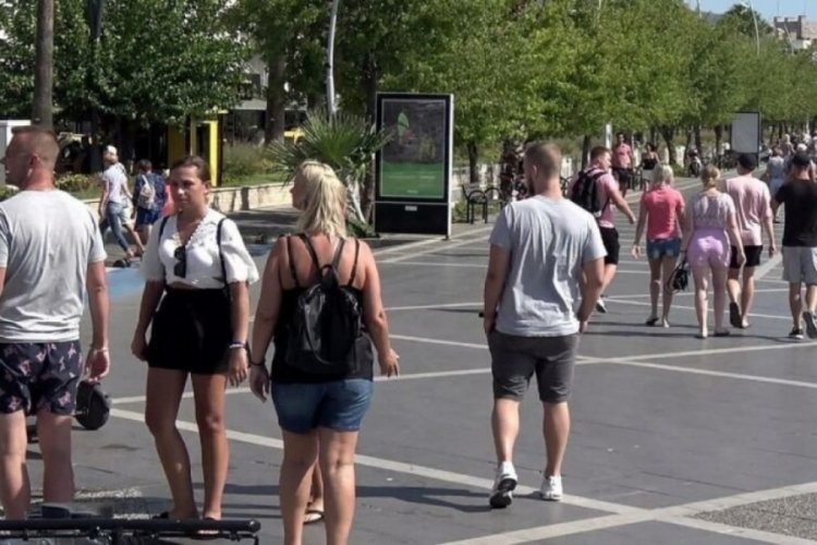 İngilizler i&ccedil;in T&uuml;rkiye en ucuz tatil rotası oldu!