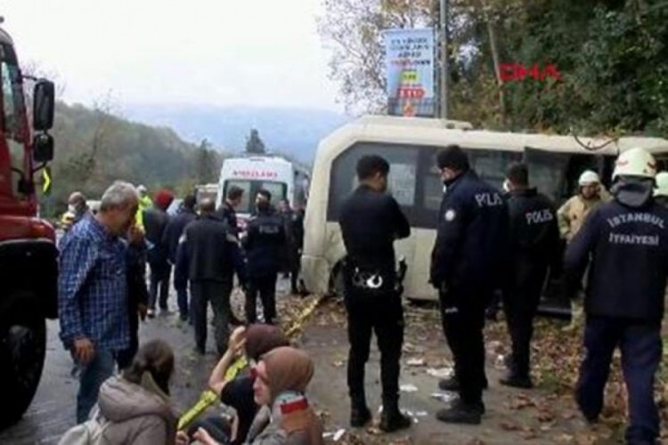 Yolcu minib&uuml;s&uuml; kaza yaptı! &Ccedil;ok sayıda yaralı var