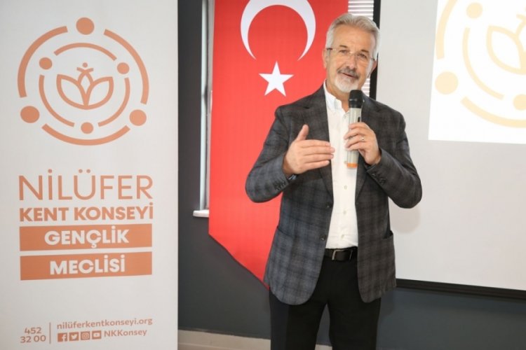 Bursa'da Gen&ccedil;lik Meclisi'nin yeni eş başkanları Kargılı ve G&uuml;men