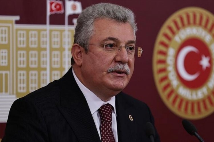 Akbaşoğlu: L&uuml;tf&uuml; T&uuml;rkkan milletvekilliğinden istifa etmeli