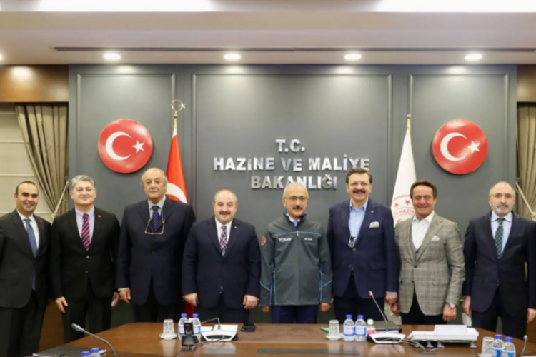 Bakanlar TOGG'u ziyaret etti