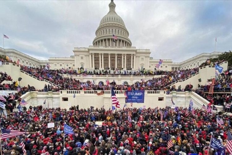 ABD'de Kongre baskını soruşturmasında Trump'la ilişkili 6 kişi ifadeye &ccedil;ağırıldı
