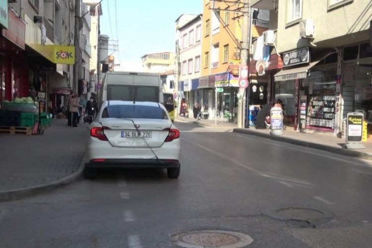 Bursa'da feci kaza! Yaralıyı bırakıp ka&ccedil;tı