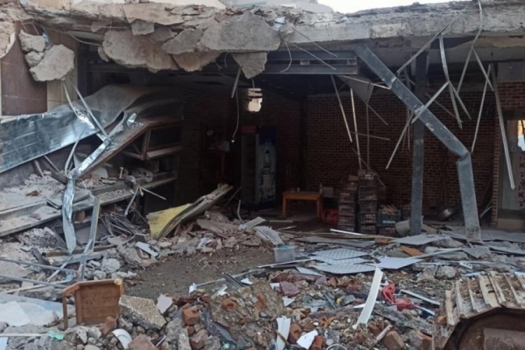 Malatya'da &ccedil;&ouml;ken binadaki hasar g&uuml;n ağarınca ortaya &ccedil;ıktı