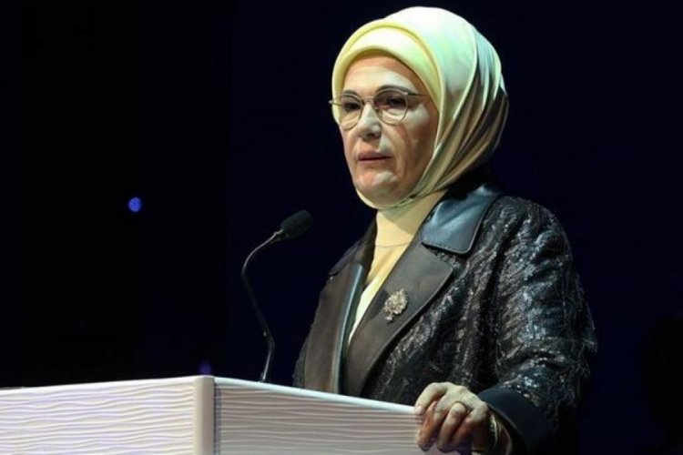 Cumhurbaşkanı Erdoğan'ın eşi Emine Erdoğan'dan "10 Kasım" paylaşımı