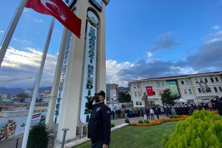 Bursa Osmangazi personeli Ata'yı andı