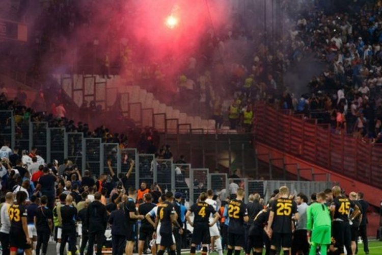 UEFA'dan Galatasaray'a seyirci engeli