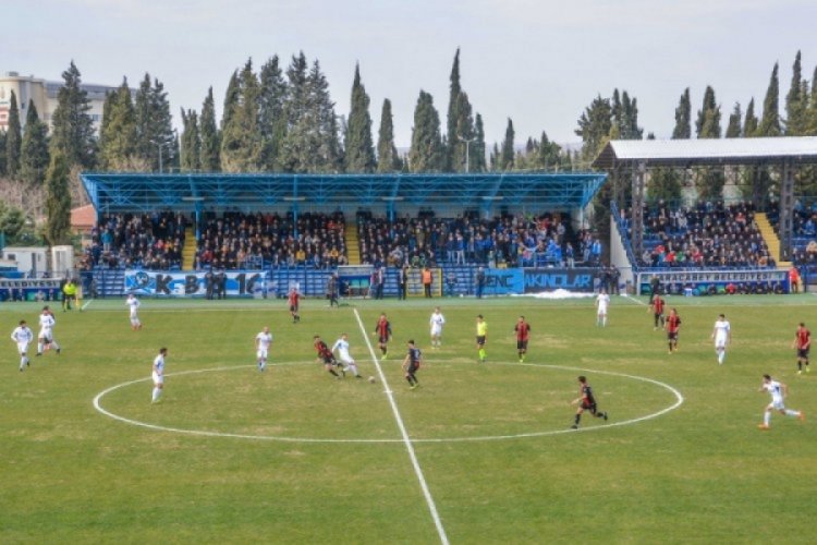 Karacabey'de 3 gol 2 kırmızı kart