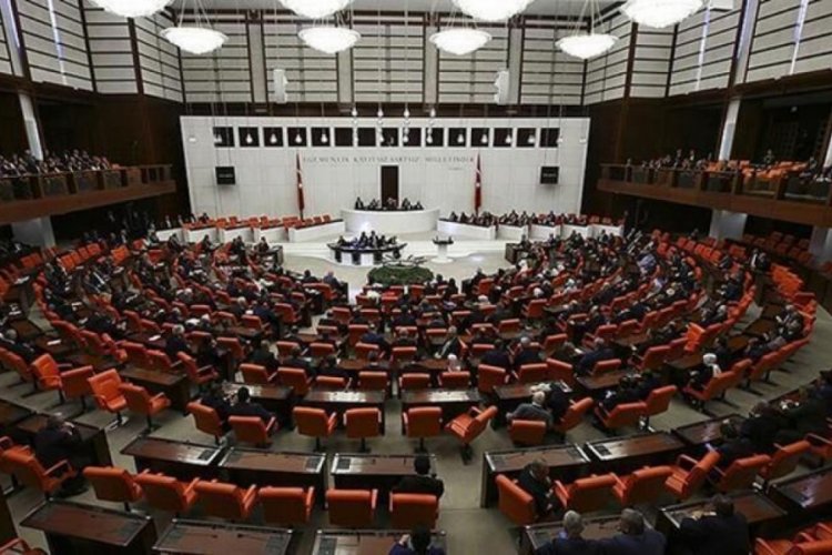 TBMM Genel Kurulu'nda L&uuml;tf&uuml; T&uuml;rkkan tartışması s&uuml;r&uuml;yor