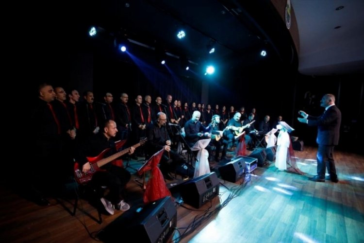 Bursa İneg&ouml;l'de Atat&uuml;rk'&uuml;, sevdiği t&uuml;rk&uuml;lerle andılar