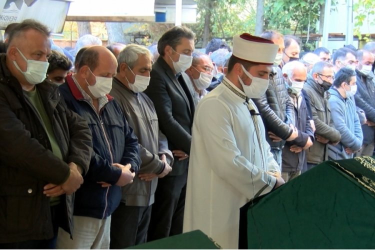 İstanbul Tuzla'da trafik kazasında &ouml;len baba ve oğlu son yolculuğuna uğurlandı