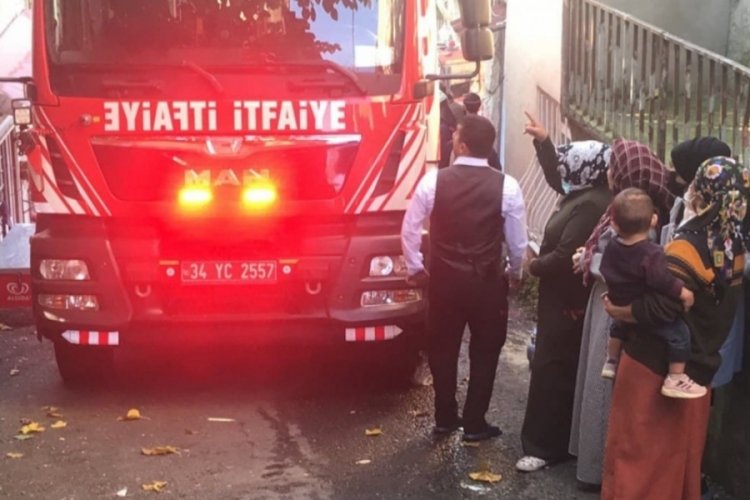 İstanbul'da gelin ile damadın nikah g&uuml;n&uuml;nde evleri yandı