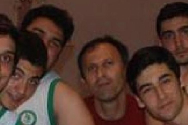 Emekli &ouml;ğretmen Hakan Atalay &ccedil;iftliğinde &ouml;l&uuml; bulundu