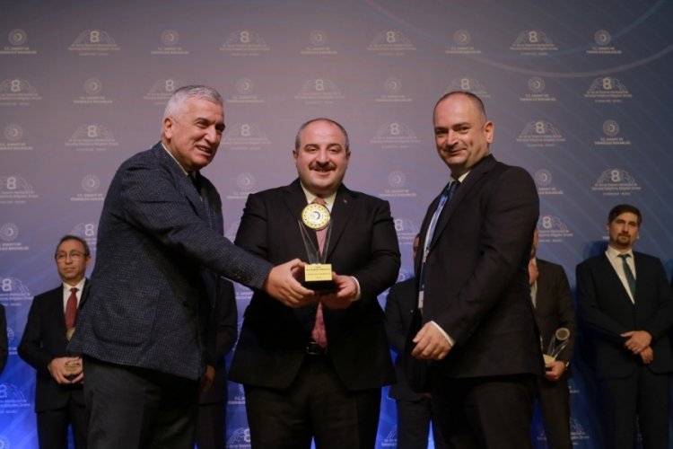 Tofaş Ar-Ge'ye T.C. Sanayi ve Teknoloji Bakanlığı'ndan &Ouml;d&uuml;l