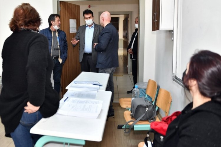 Bursa'da Başkan D&uuml;ndar, soydaşlara oy kullanma &ccedil;ağrısında bulundu