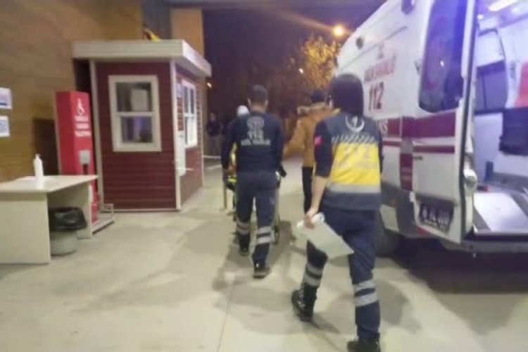 Bursa'da evine komşunun balkonundan ge&ccedil;mek isterken d&uuml;şen kadın yaralandı