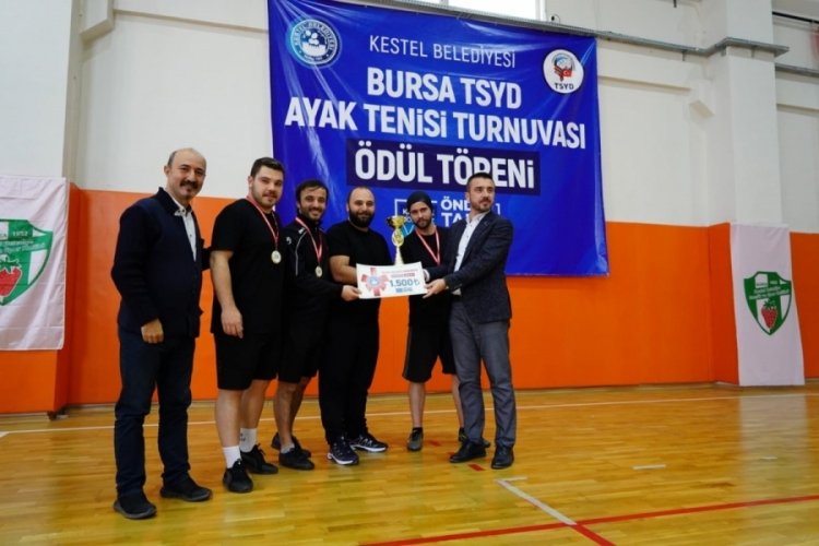 Bursa'da Kestel Belediyesi TSYD Ayak Tenisi Kupası'nda şampiyon belli oldu