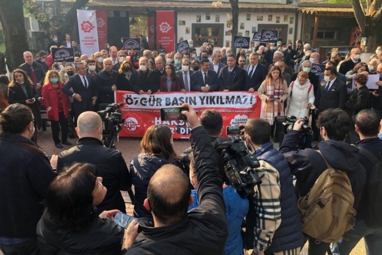 &Ccedil;GD Bursa'nın "kara &ouml;d&uuml;l&uuml;" Alinur Aktaş'a