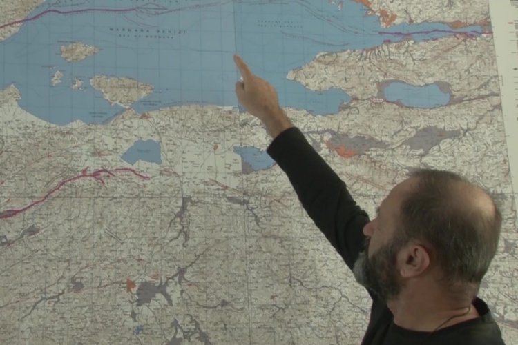 Er : Marmara ve Bursa 7 şiddetindeki bir deprem i&ccedil;in hazırlanmalı (&Ouml;ZEL HABER)