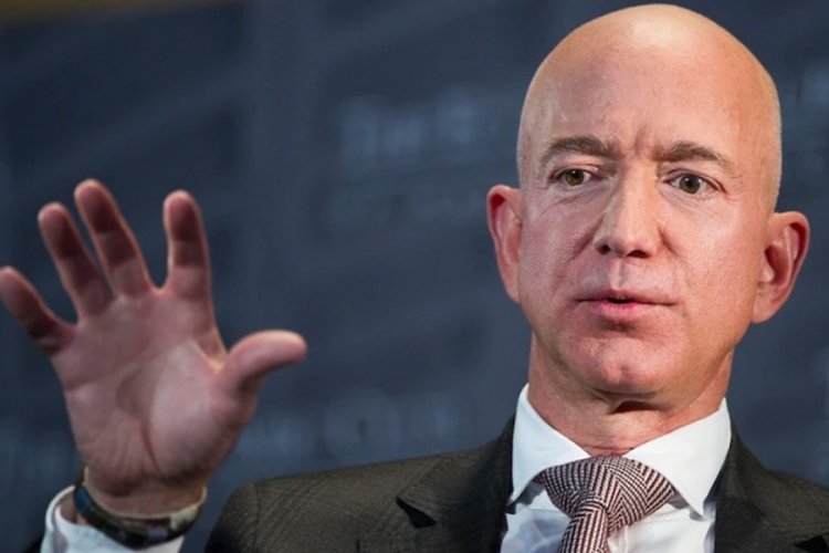 Jeff Bezos'tan &ccedil;arpıcı s&ouml;zler: İnsanlar D&uuml;nya'ya sadece tatile gidecek