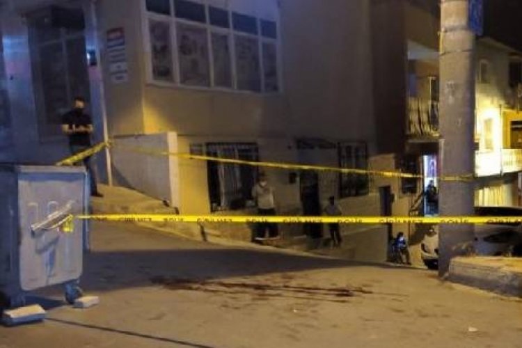 Y&uuml;ksek sesli m&uuml;zik dinliyor diye &ouml;ld&uuml;rd&uuml;! Tutuklandı