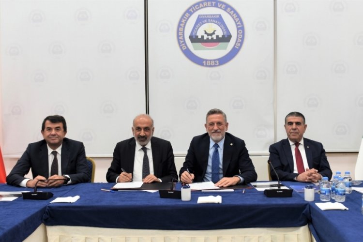 Bursa iş d&uuml;nyasının temsilcileri Diyarbakır'da