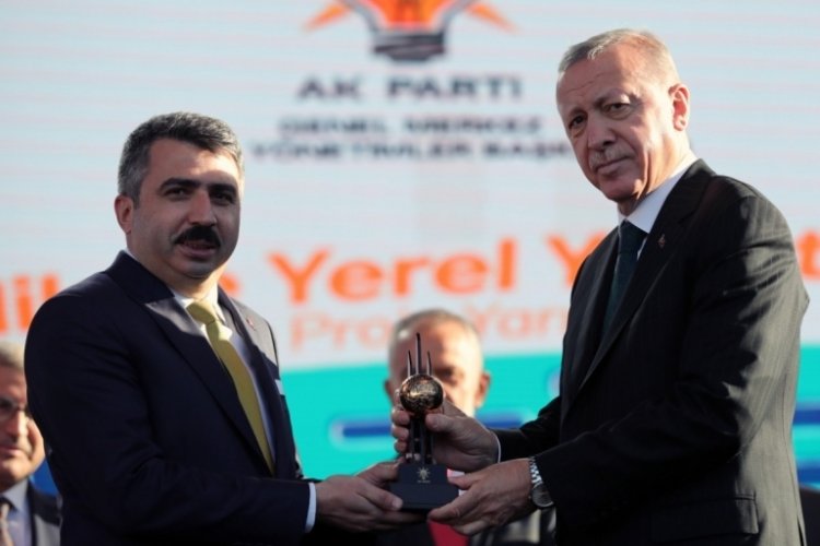 Bursa'da Yıldırım'ın gen&ccedil;lik yatırımlarına Erdoğan'dan &ouml;d&uuml;l geldi