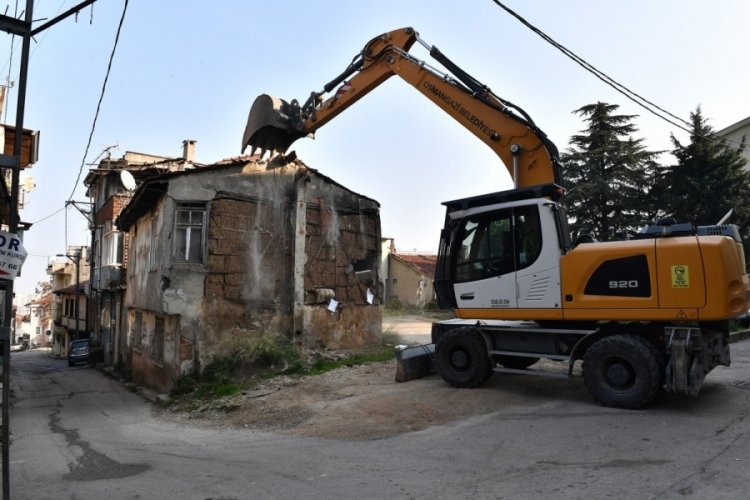 Bursa Osmangazi'de yıkılan metruk bina sayısı y&uuml;z&uuml; ge&ccedil;ti