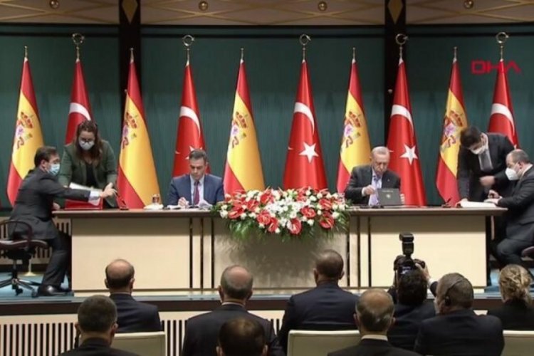 Erdoğan'dan İspanyol gazeteciye cevap: İstanbul S&ouml;zleşmesi'ni g&uuml;ndemimizden &ccedil;ıkardık