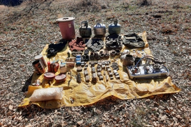 Tunceli'de 8 sığınak ve 1 mağara imha edildi