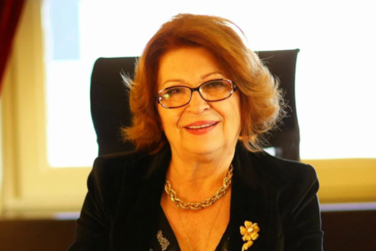 G&uuml;lseren Budayıcıoğlu'ndan seans &uuml;creti a&ccedil;ıklaması