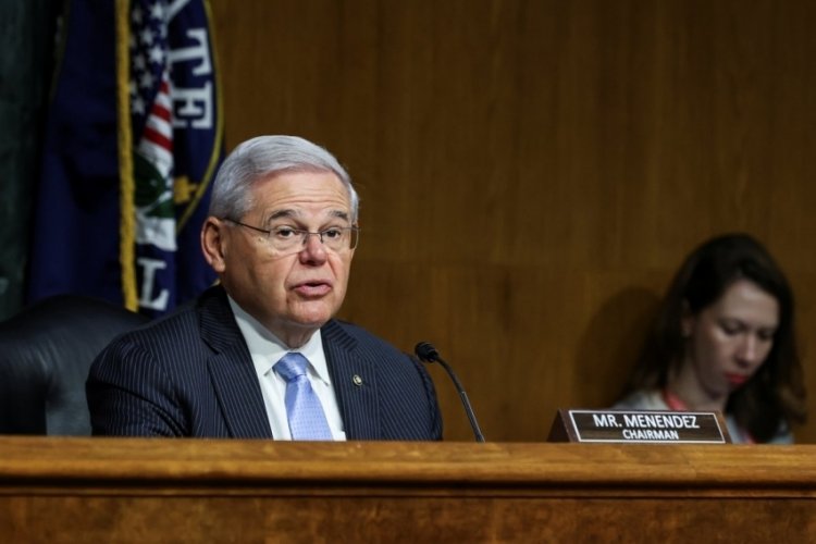 ABD'li Senat&ouml;r Menendez Azerbaycan'ı hedef aldı