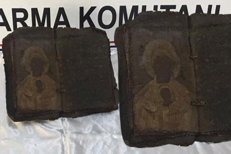 Tarihi eser niteliğinde olan el yazması İncil bulundu