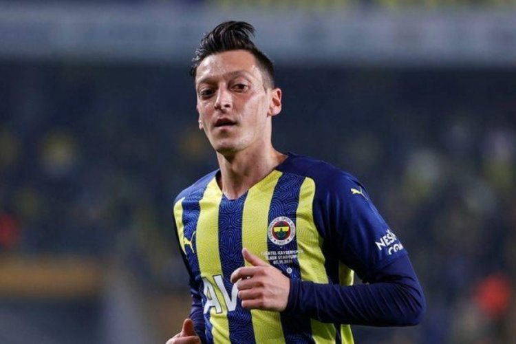 Mesut &Ouml;zil'den derbi mesajı: Biz takım olarak hazırız