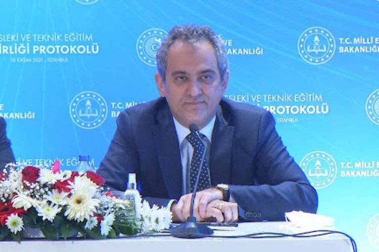 Milli Eğitim Bakanı &Ouml;zer: İstihdam garantili eğitim vermeye başladık