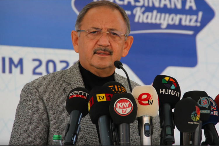 Mehmet &Ouml;zhaseki'den LGBTİ+ a&ccedil;ıklaması