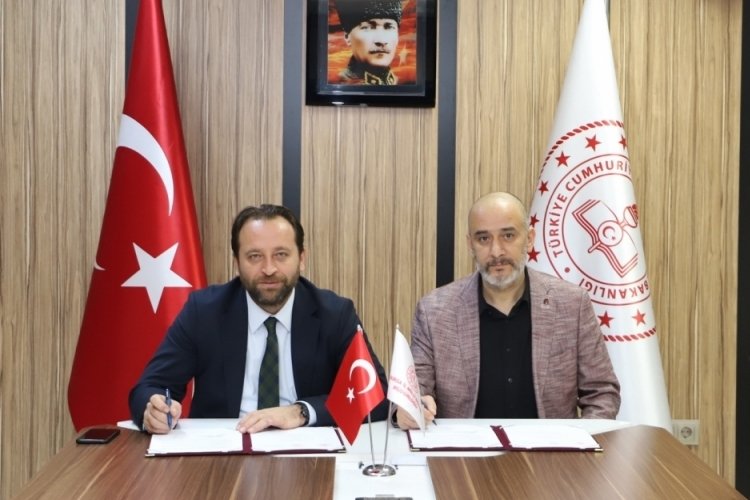 Bursa'da eğitimde yeni d&ouml;nem! &Ouml;ğrenciler de &uuml;retime katılacak