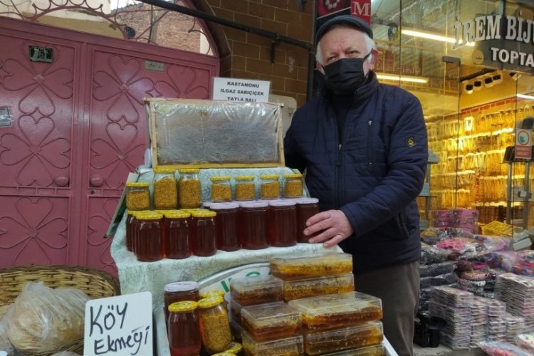 Bursa'da Ilgaz'ların balını Uludağ'ın eteğinde satıyor
